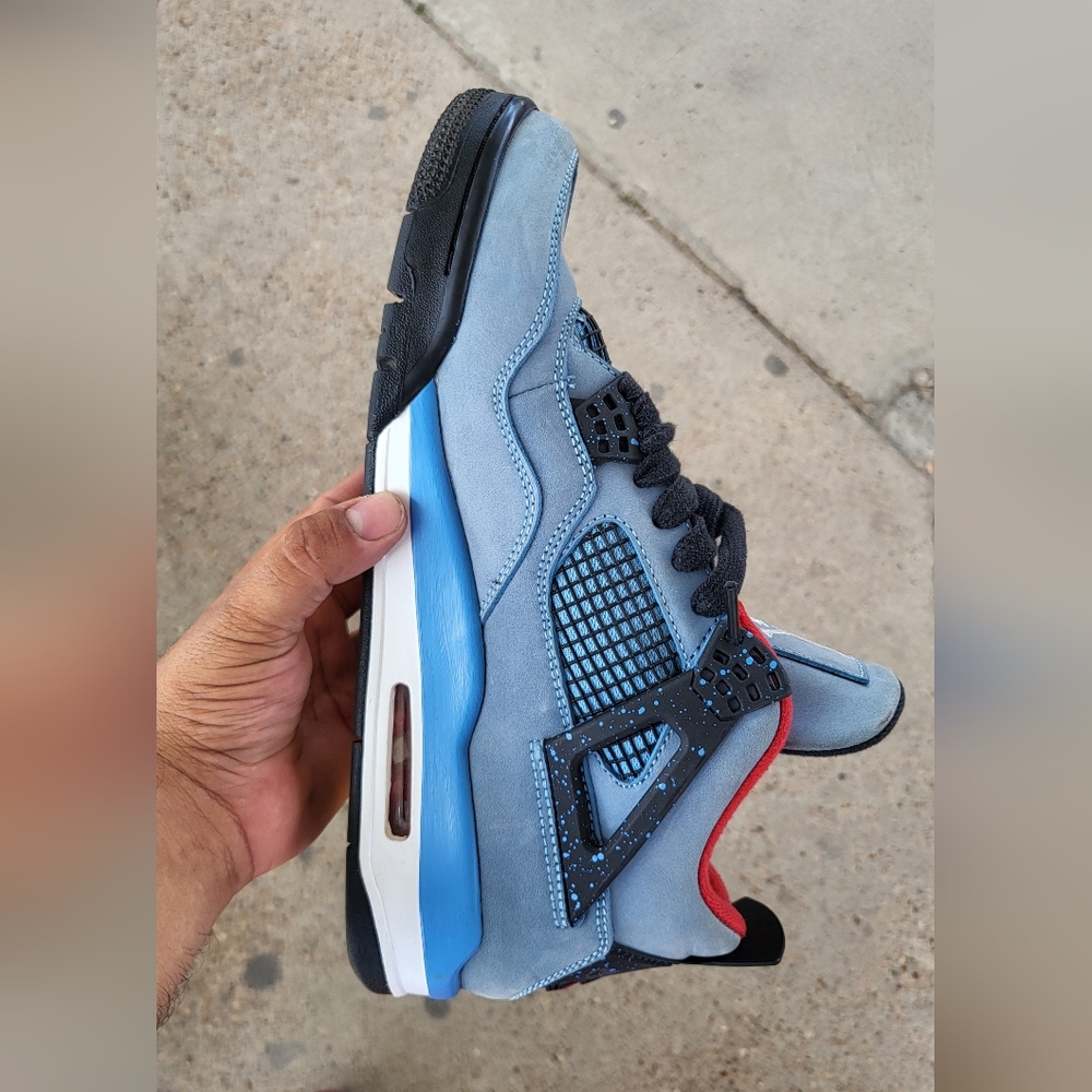 Jordan 4 - Picture 3 of 5